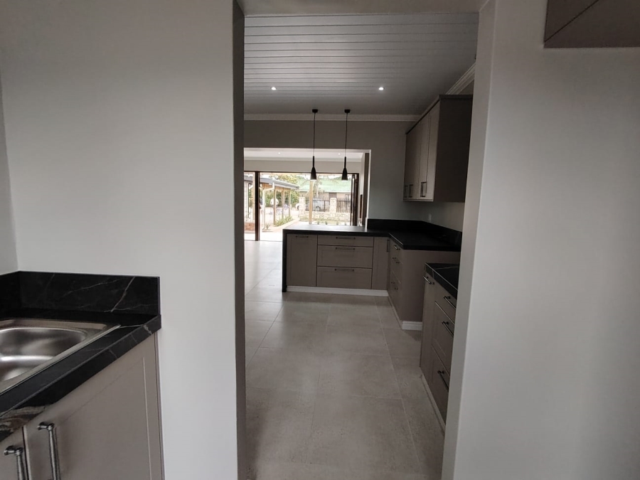3 Bedroom Property for Sale in Hartenbos Central Western Cape